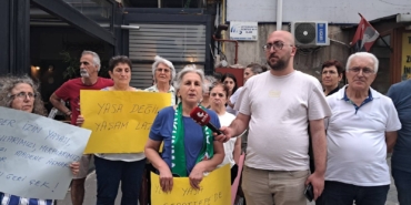 artvinde-zeytinlikleri-madencilige-acan-yasaya-tepkiler-suruyor-HRIDpd9K.jpeg