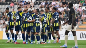 fenerbahce-portekizde-hazirlik-macina-cikiyor-W1fDGuRN.jpg