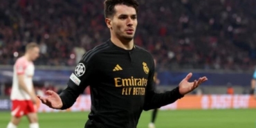 fenerbahcede-brahim-diaz-coskusu-yuz-binlerce-taraftar-akin-etti-VJLfKwGW.jpg