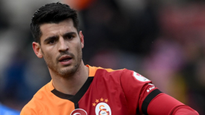 galatasarayin-yildiz-forveti-moratanin-gelecegi-belirsizlige-girdi-pZzGE9b6.jpg