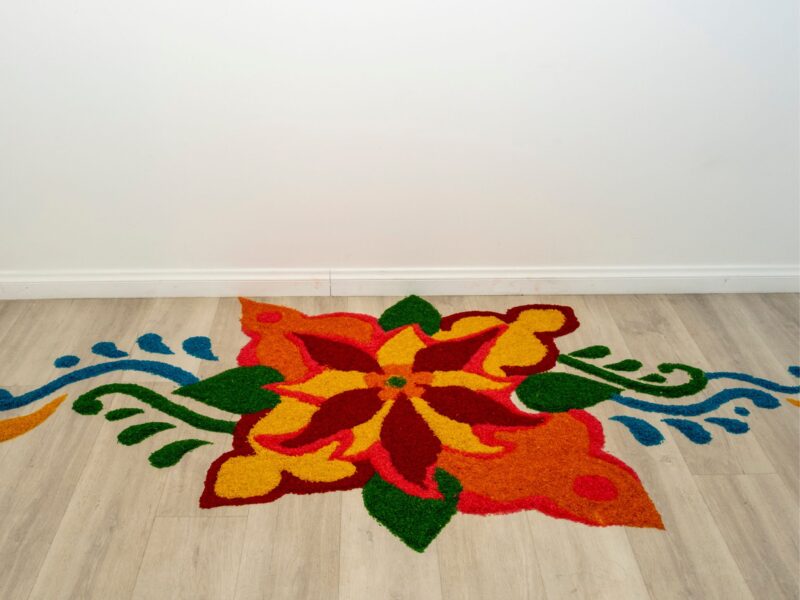 İndentüreş Geleneğinin İzinde: Geçmişin ve Kimliğin Hayaletleriyle Sanat Yolculuğu