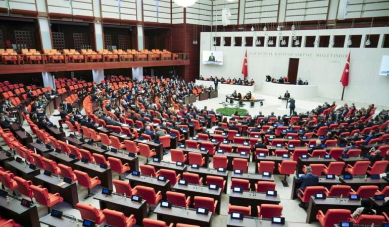 turkiye-meclisinde-ekonomik-ve-vergi-duzenlemeleri-tartisildi-bS3mFFI5.jpg