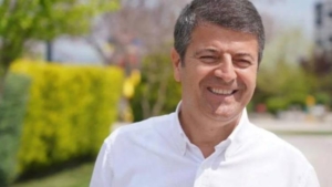 adiyaman-belediye-baskani-abdurrahman-tutdere-gorevine-iade-edildi-xbBZTDsm.jpg