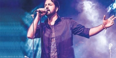 anadolu-rock-muziginin-efsanesi-emrah-karaca-urlada-sahne-alacak-PJZ6RiEn.jpg
