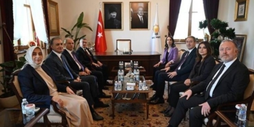 fatih-altayli-dem-parti-ve-pkk-akpye-inanmiyor-ocalan-partiyi-ve-orgutu-ikna-etmeye-6Bpcg6pf.jpg