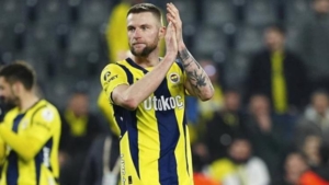 feyenoord-maci-oncesi-skriniardan-taraftara-guclu-mesaj-birlikte-savasalim-lTySpi1f.jpg