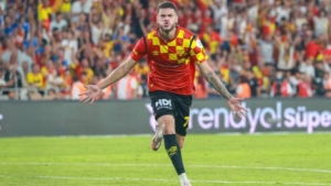goztepe-ailesi-romuloya-tesekkurlerini-iletti-eNvb4aVd.jpg