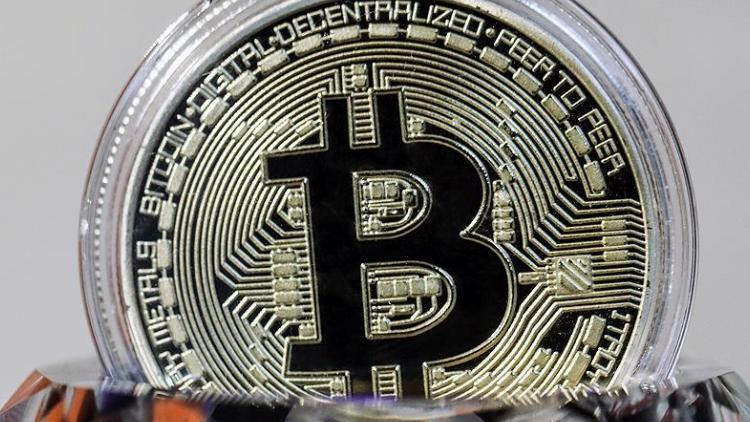 bitcoin-fiyatlari-haftaya-dususle-basladi-abd-hisselerindeki-satislar-ve-yatirimci-duyarliligi-baskin-Cu3ZdZX9.jpg