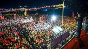 chp-istanbulda-ozgur-celik-3-eylul-mitingi-zeytinburnunda-millet-iradesine-sahip-cikiyor-sloganiyla-7NOurXnQ.jpg