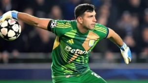 galatasaray-emiliano-martinez-icin-225-milyon-euroluk-teklif-sunuyor-fUtpitmt.jpg