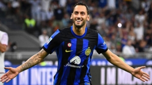 galatasaray-hakan-calhanoglu-transferinde-inter-ile-gorusmeleri-sonuclandiramadi-QeYQIRpV.jpg