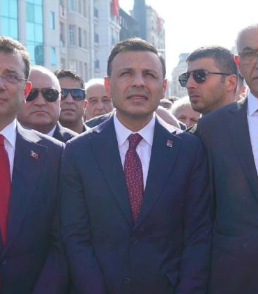 imamoglu-chp-kongreleri-ve-il-baskanimiz-ozgur-celik-onurumuzdur-demokrasi-icin-yola-devam-lzc1zfhe.jpg
