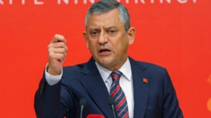 ozgur-ozel-istanbul-il-baskanligina-kayyim-kararinin-istinaftan-donecegini-ve-kurultay-kararlarinin-etkilenmeyecegini-soyledi-fcFVt6Ba.jpg