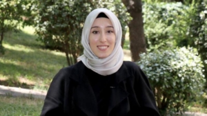 rumeysa-kadak-oxford-universitesinin-yeni-tanitim-yuzu-oldu-rhyIOSfK.jpg