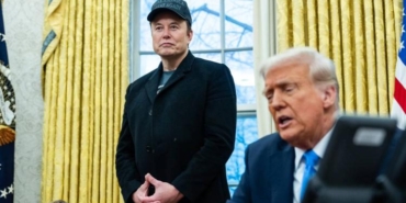 trump-beyaz-sarayda-teknoloji-liderlerini-agirladi-yapay-zeka-yatirimlarina-ovgu-TvwVhhGf.jpg