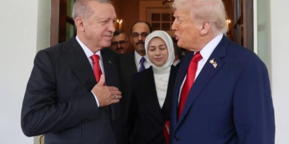 trump-erdogan-gorusmesi-ortak-noktalar-ve-bolgesel-gelismeler-uzerine-net-mesajlar-D9RyIjGd.jpg