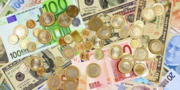 commerzbank-tl-tahminleri-dolar-ve-euronun-degeri-yil-icinde-artis-gosteriyor-MU7QC8j3.jpg