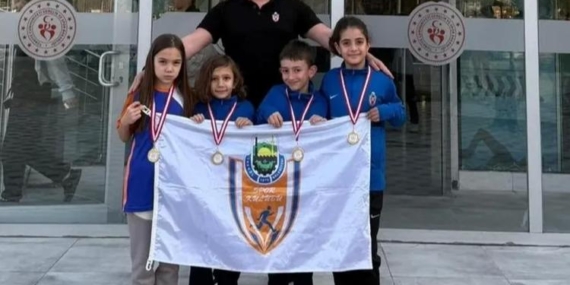 inegolun-yuzculeri-kayseride-turkiye-ve-bolge-birincilikleriyle-dondu-3MusOP6T.jpg