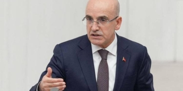 simsek-2026-vergi-ve-harc-guncellemeleri-enflasyon-hedefleri-dikkate-alinarak-yeniden-degerlenebilir-zOkpeBZX.jpg