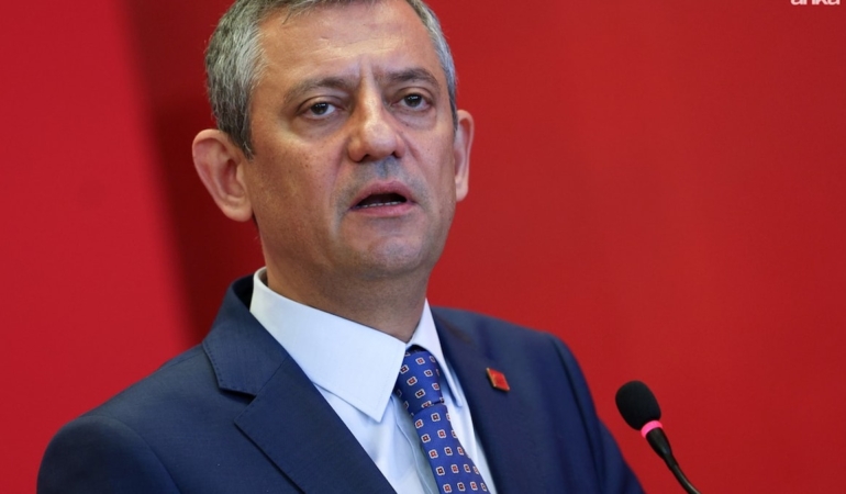 Özgür Özel Milletvekili Çalışma Toplantısında Parti Bütçesi ve Yerel Seçim Sonuçlarını Değerlendirdi