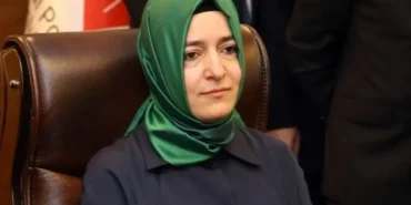İstifa Eden Fatma Betül Sayan Kaya'nın Adı AKP'nin Resmi Platformlarından Kaldırıldı
