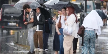 Yurt Genelinde Sıcaklıklar Düşüyor: Meteoroloji'den Kuvvetli Yağış ve Rüzgar Uyarısı