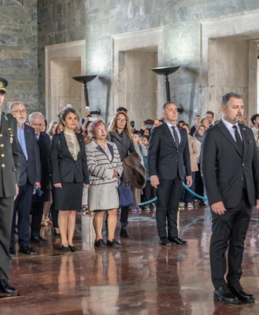 Muayenehaneler Derneği 1 Ekim Ulusal Muayenehane Hekimleri Gününde Anıtkabir'i Ziyaret Etti