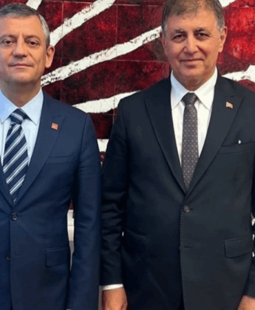 YENİ Parti Grup Başkanvekili Ali Mahir Başarır Cemil Tugay'ın AKP'ye Geçişini Eleştirdi