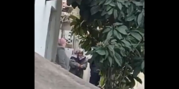 Esenyurt'ta Gecekondu Bahçesindeki Uyuşturucu Ticareti Kamerada