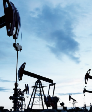 Orta Doğu Gerilimi ve ABD Stok Verileriyle Brent Petrol 115 Doları Aştı
