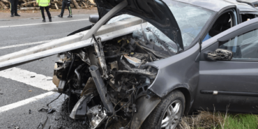 Gümüşhane'de Otomobilin Bariyerlere Çarpması Sonucu Bir Kişi Öldü, Dört Kişi Yaralandı